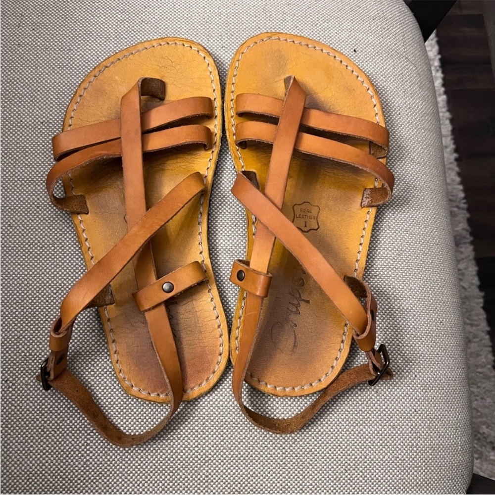 Crupon barefoot sandals. 8.5